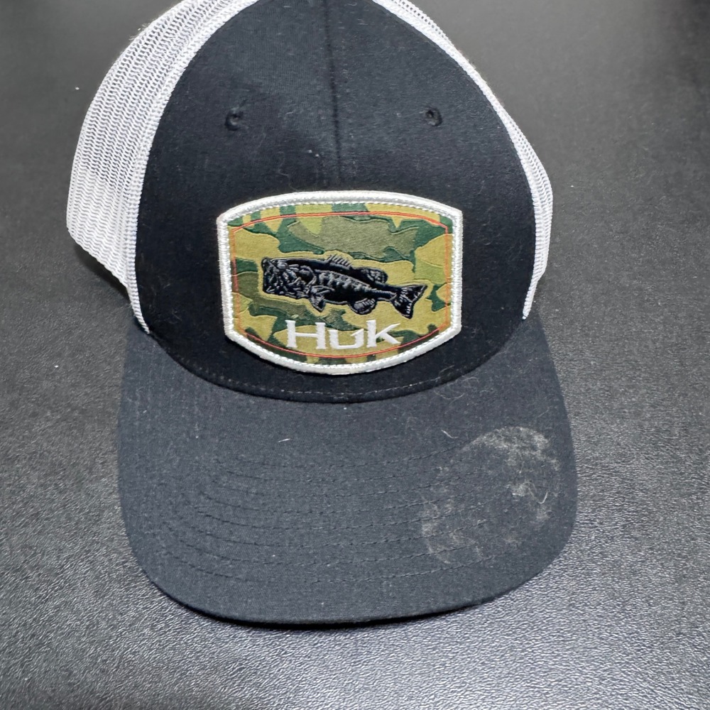 Huk Trucker Hat Mens OSFA Black Camo Bass Patch Performance Fishing Snapback